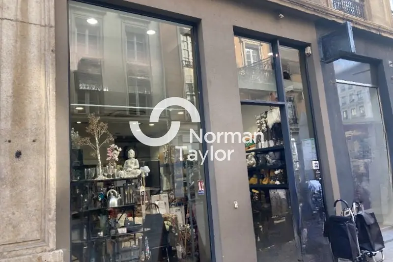 A vendre Local commercial  45m² Lyon 02