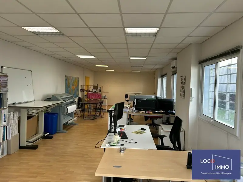 A louer Bureaux 73m² Cenon