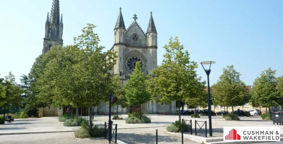 A vendre Local commercial  110m² Bordeaux