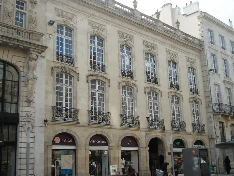 A louer Bureaux 59m² Bordeaux