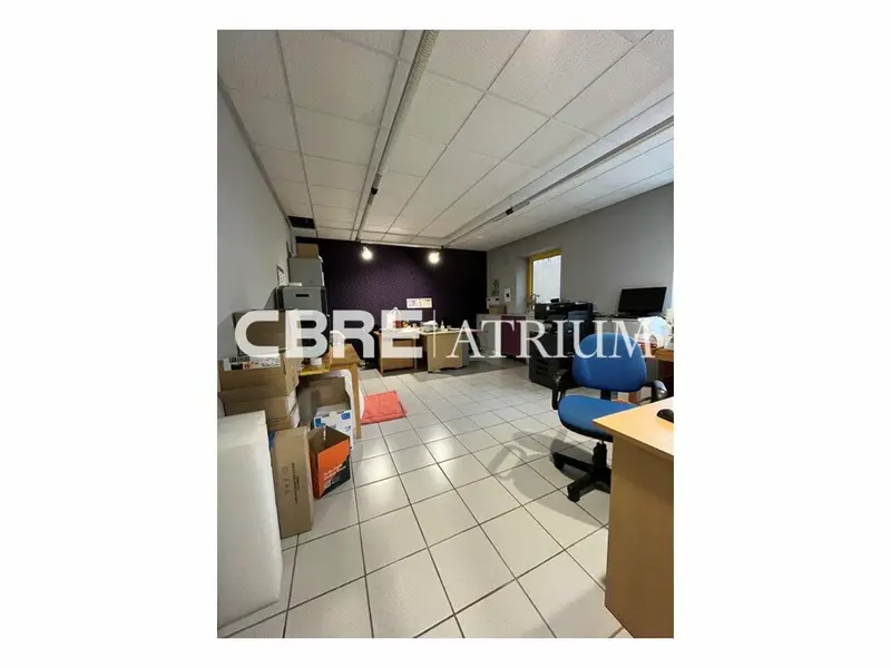 Location Bureaux 80m² - CUSSET