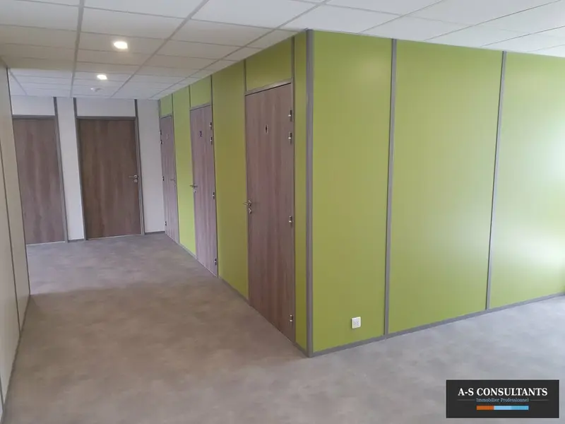 A louer Bureaux 300m² Albertville