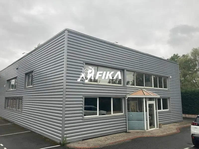 A LOUER BUREAUX 303 m² (31600) MURET