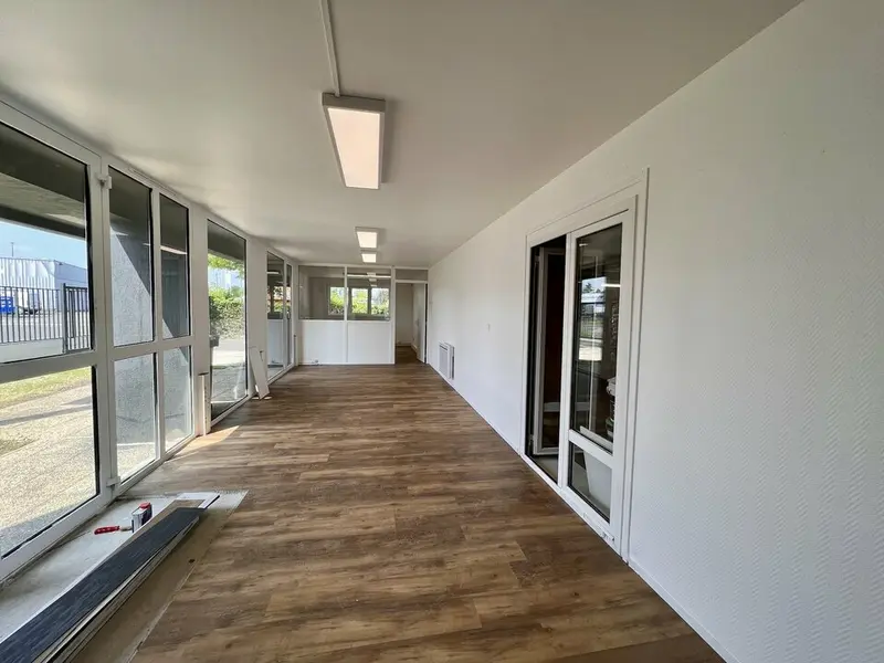 A louer Bureaux 171m² Allonne