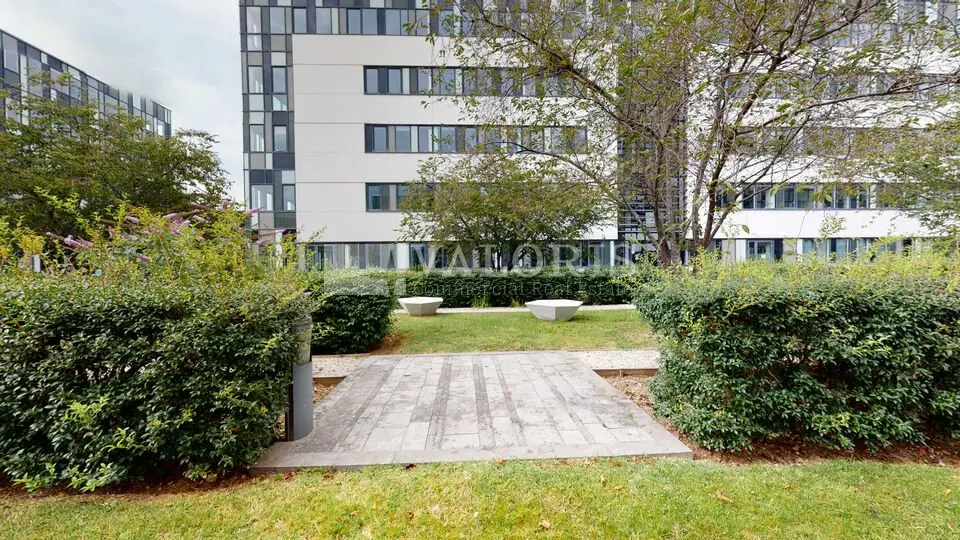 A louer Bureaux 2177.7m² Lyon 07