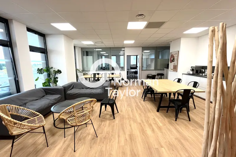 A louer Bureaux 400m² Candillargues