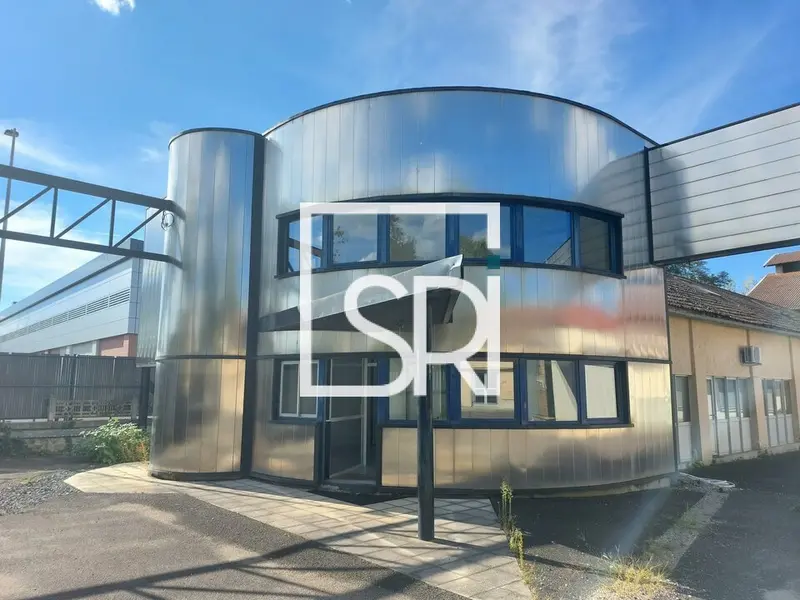 LOCATION BUREAUX 125 M² - BÂTIMENT MODERNE - 63 300 THIERS