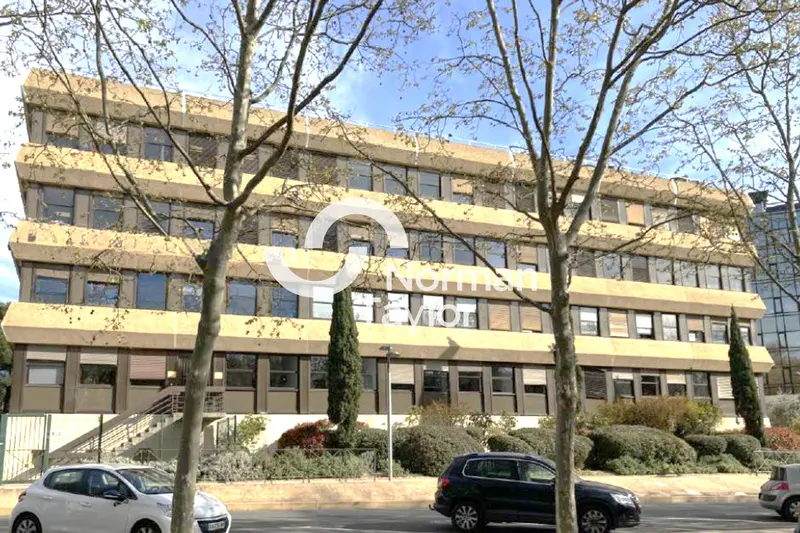 A louer, plateau de bureaux d'environ 1 300 m² - Montpellier Antigone 