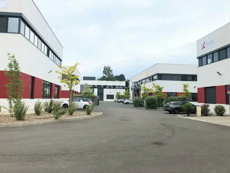 A louer Bureaux 141m² Dardilly