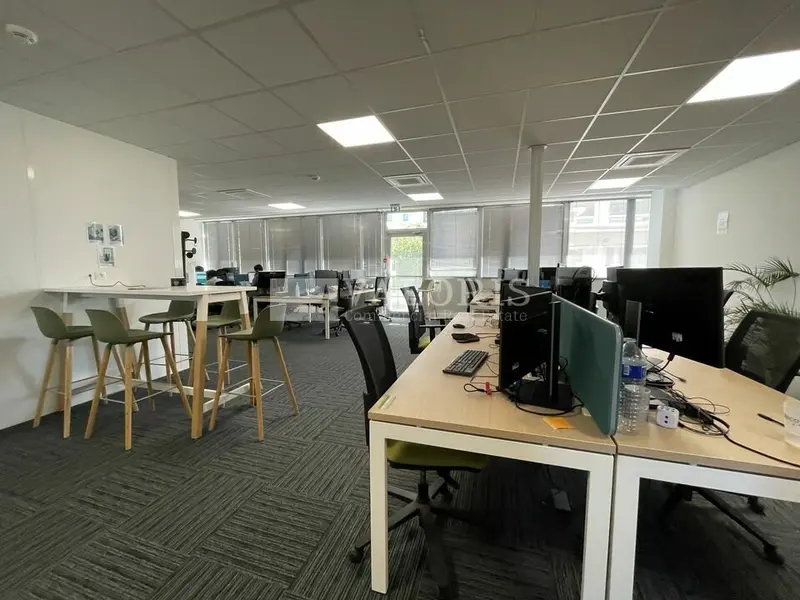 A louer Bureaux 993m² Villeurbanne