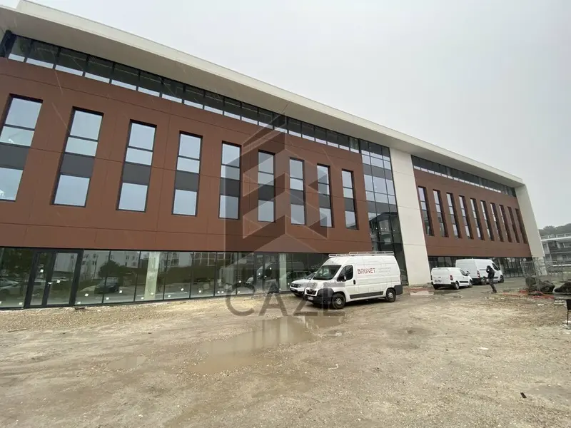 A louer Bureaux 3741m² Mérignac