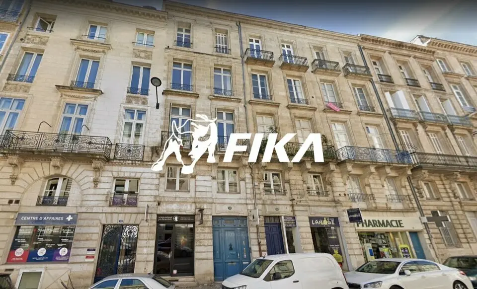 A VENDRE BUREAUX 61,28 m² - (33000) BORDEAUX