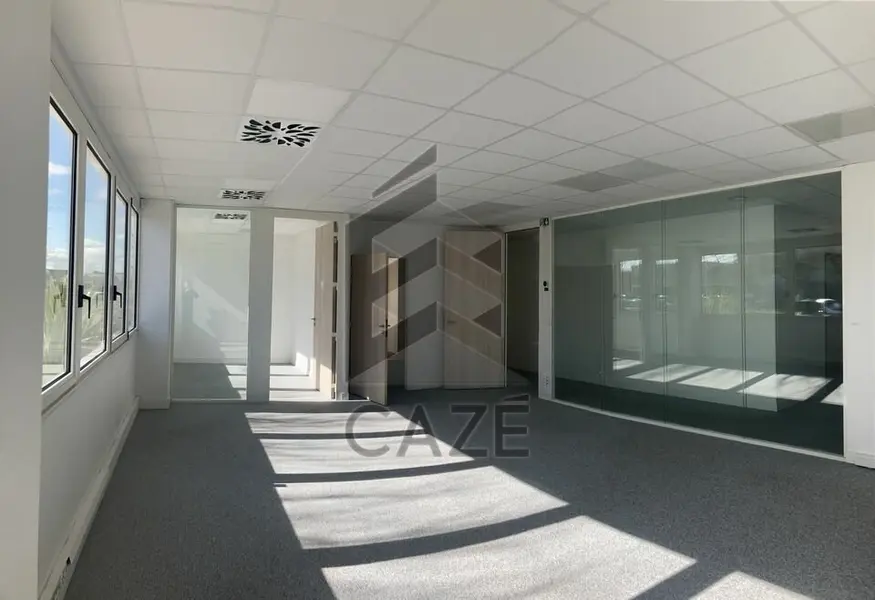 A louer Bureaux 1138m² Mérignac