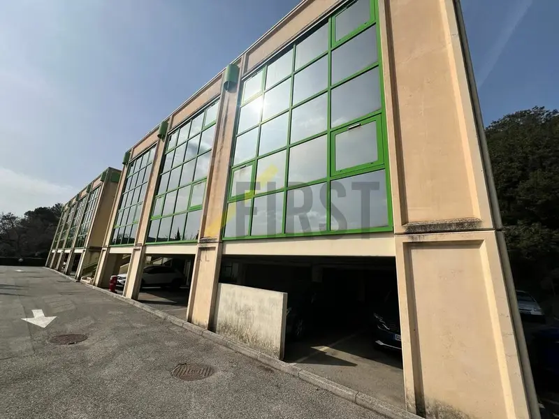 BUREAUX À LOUER DE 109m2 À VALLAURIS