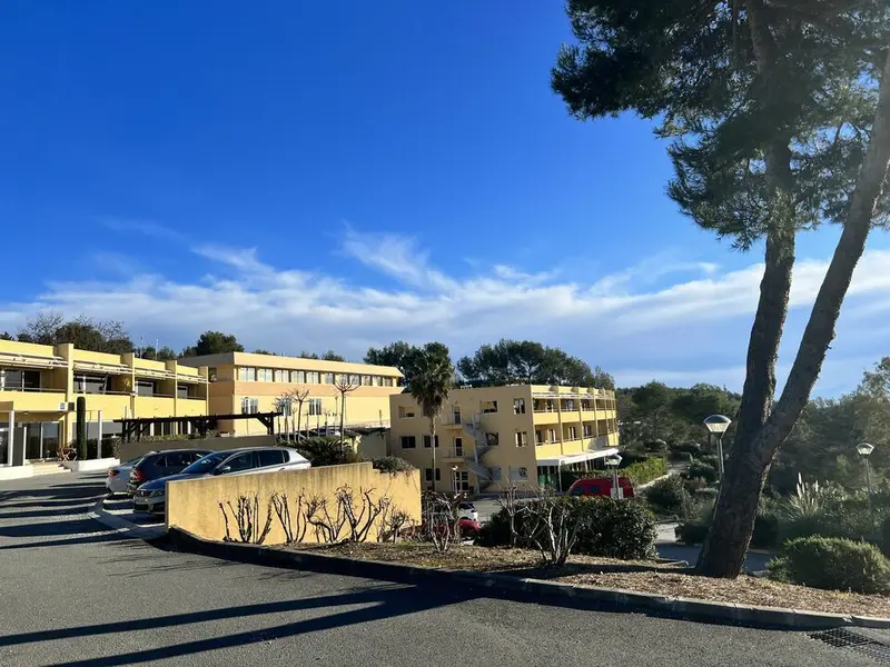 BUREAUX À LOUER DE 57m2 EN PARFAIT ÉTAT À SOPHIA ANTIPOLIS