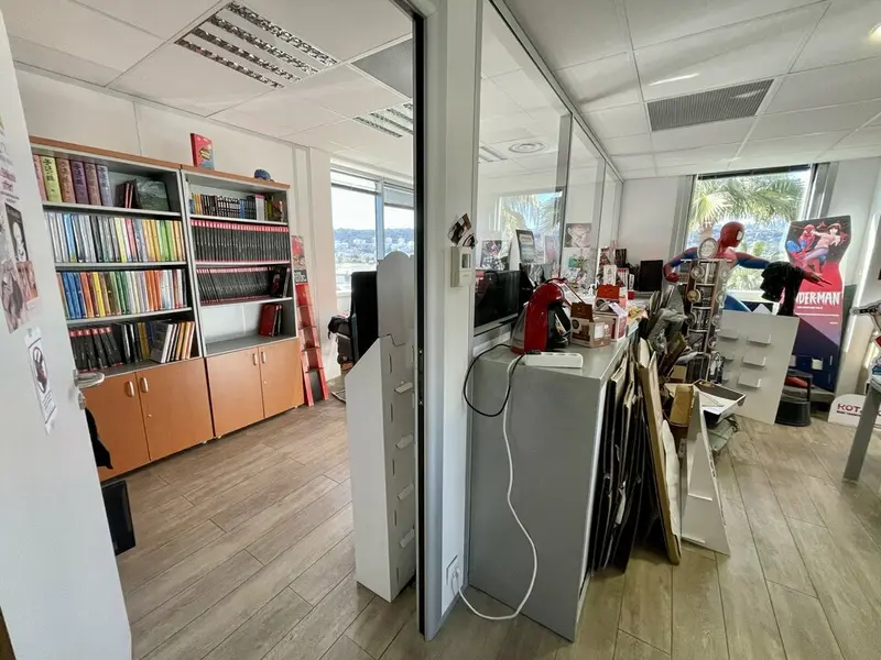 À louer : bureaux de 450 m² à Nice Ouest 