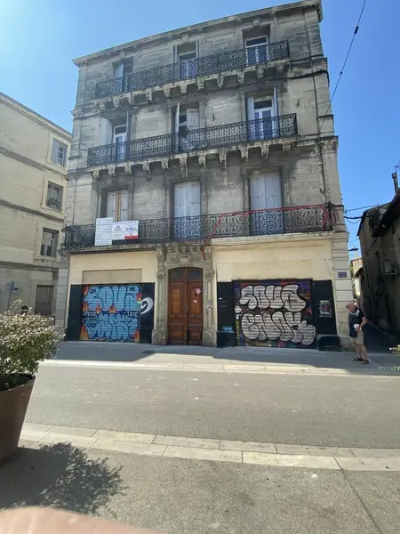 A louer Local commercial  170m² Montpellier